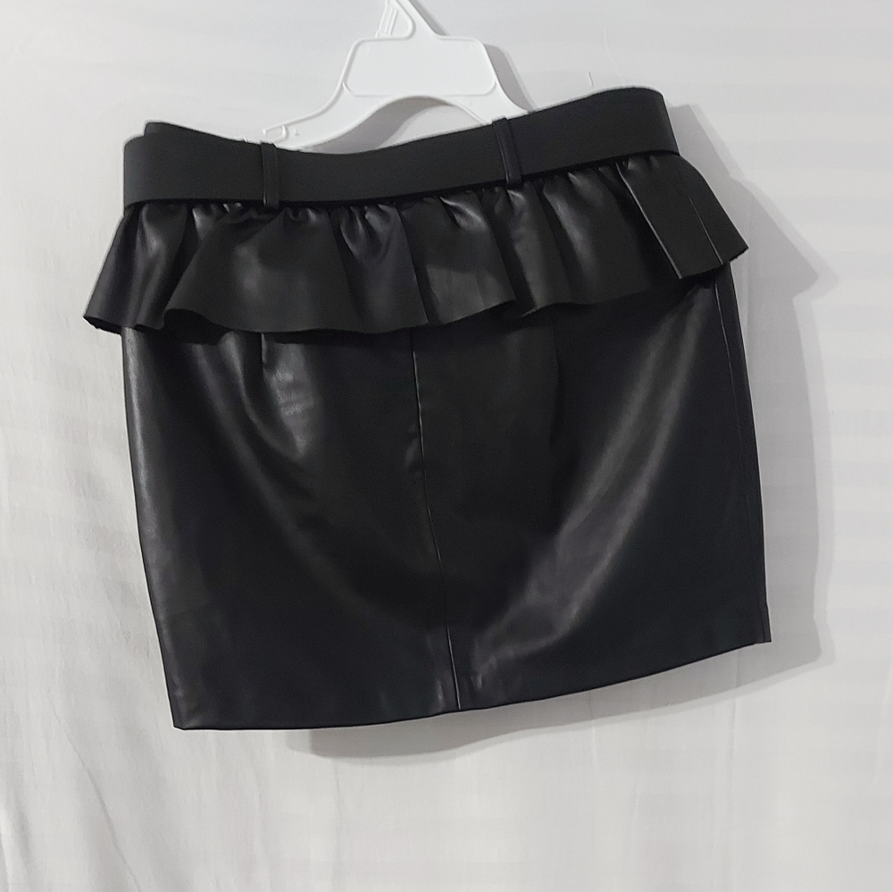 Zara skirts size medium Color Black - Picture 4 of 10